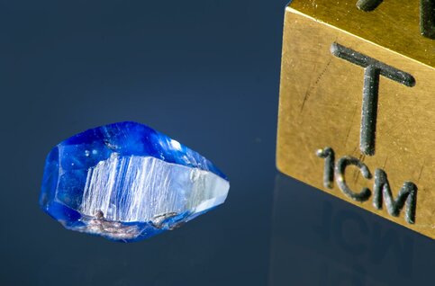 sapphire-crystal-7565