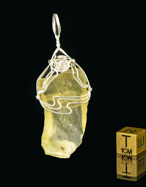 libyan-desert-glass-pendant-1011