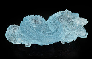 blue-topaz-dragon-carving-1081