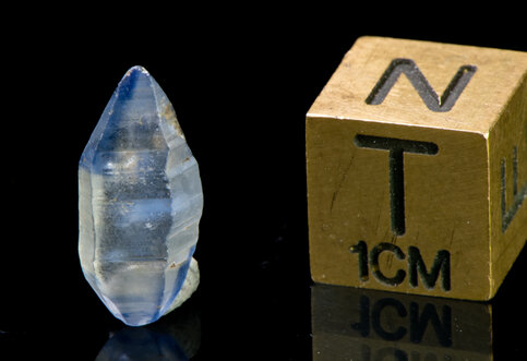sapphire-crystal-7740-22