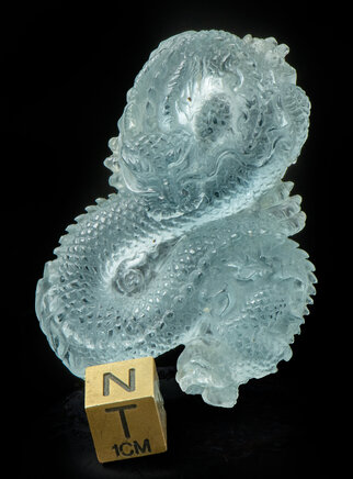 blue-topaz-dragon-carving-1165