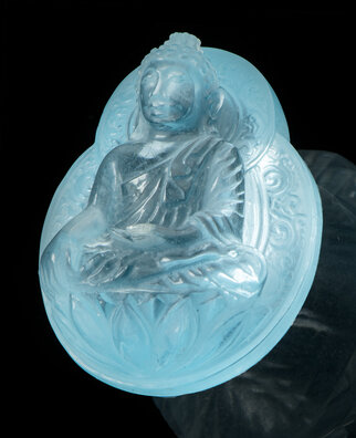 blue-topaz-buddha-carving-1270